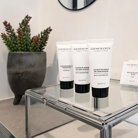 Livinparis - Luxury 3&4 Bedrooms Montmartre I * Paris