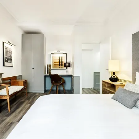Livinparis - Luxury 3 & Ac 4 Bedrooms Montmartre I