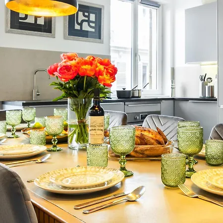 Livinparis - Luxury 3 & Ac 4 Bedrooms Montmartre I Lejlighed Paris