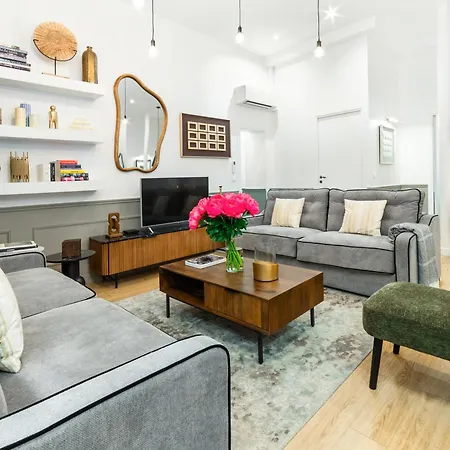 Livinparis - Luxury 3 & Ac 4 Bedrooms Montmartre I * Paris