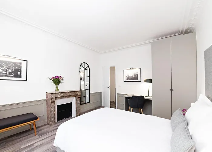 Livinparis - Luxury 3&4 Bedrooms Montmartre I Appartement Paris