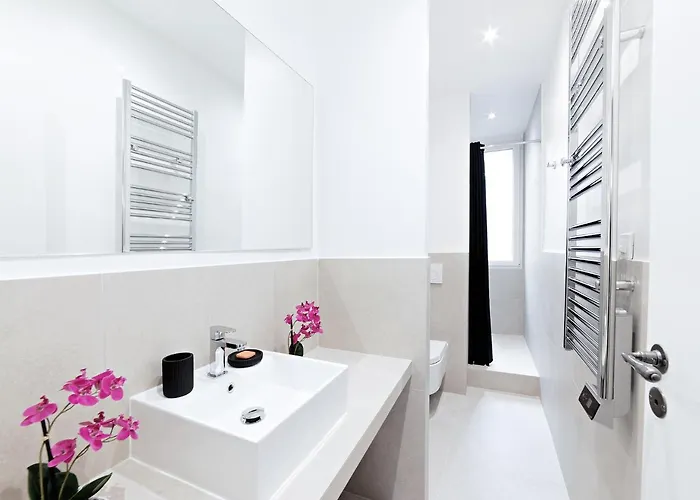 Livinparis - Luxury 3&4 Bedrooms Montmartre I Appartement Paris