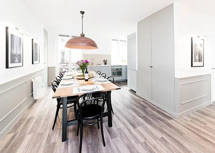 Livinparis - Luxury 3&4 Bedrooms Montmartre I Appartement