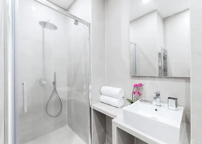 Livinparis - Luxury 3&4 Bedrooms Montmartre I Appartement Paris