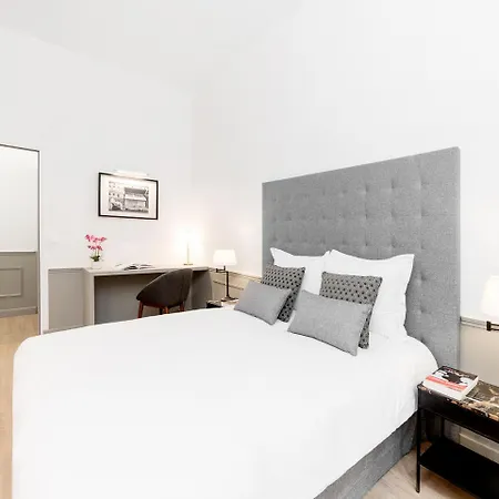 Apartment Livinparis - Luxury 3 & 4 Bedrooms Montmartre I *